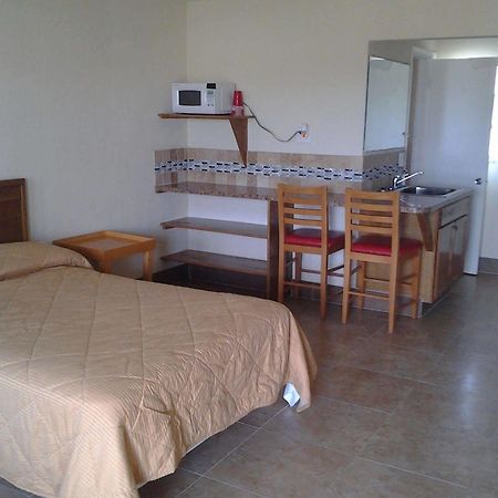 Hotel Martinique à Lake Worth Beach Extérieur photo