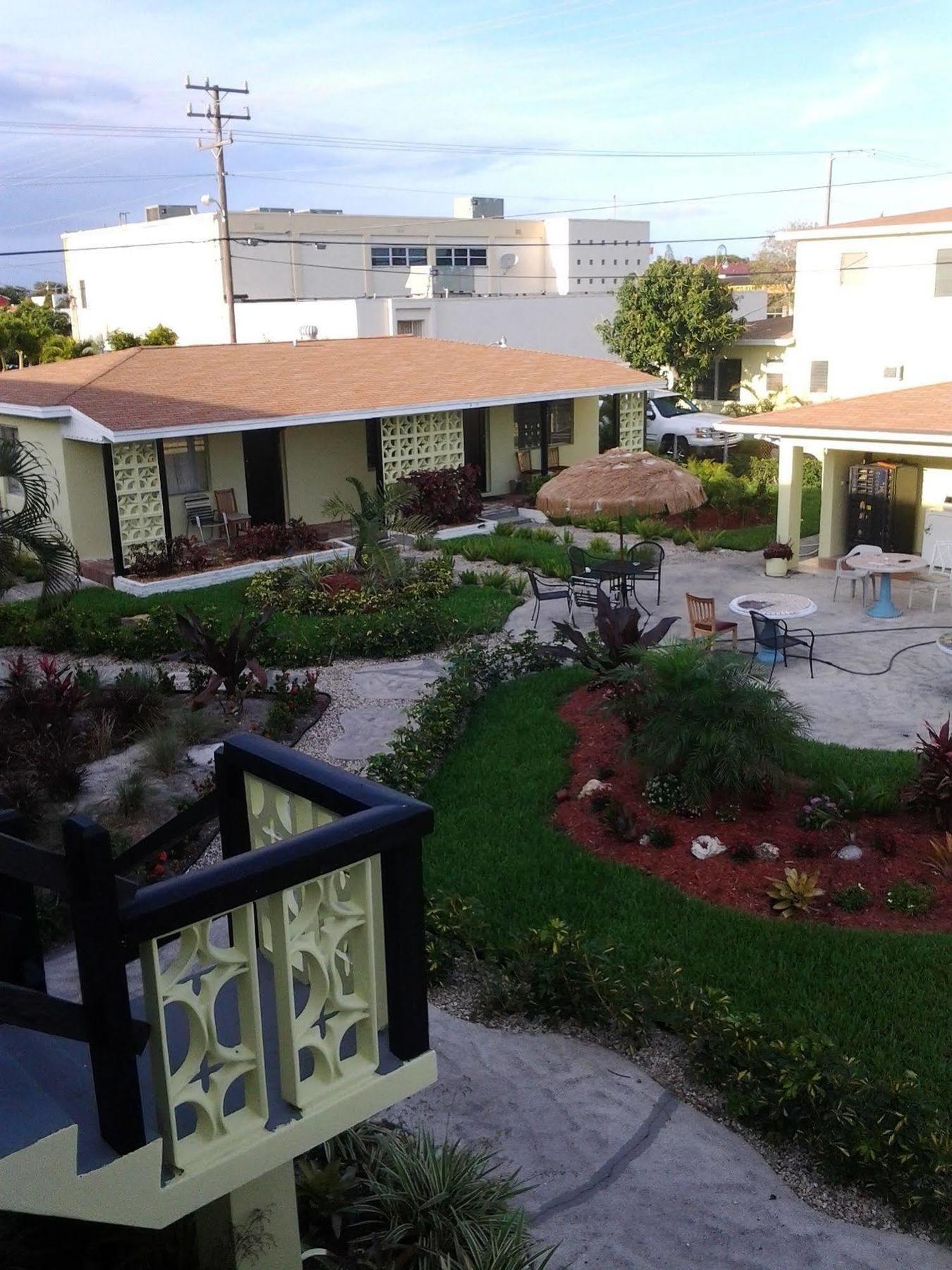 Hotel Martinique à Lake Worth Beach Extérieur photo
