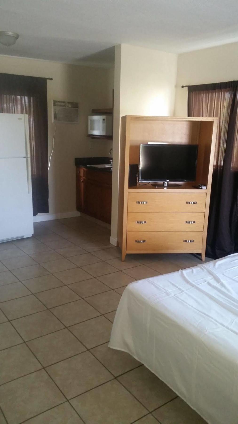 Hotel Martinique à Lake Worth Beach Extérieur photo